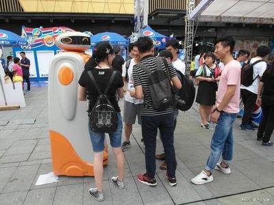 智能机器人销售助力百事最强音 美超人领衔“智能动销”新范式